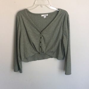 Cropped Button-down Long Sleeve